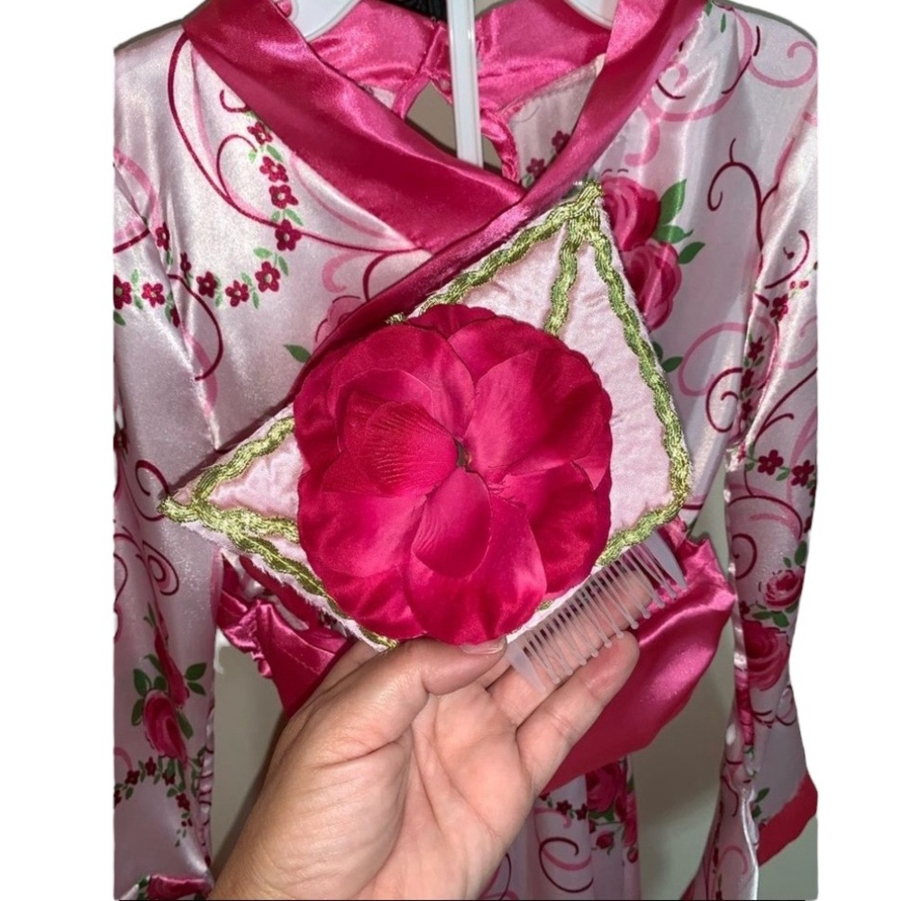 “Asian Princess” Girls Costume, Size S - Picture 3 of 3